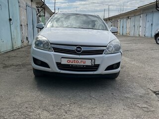 2013 Opel Astra H Рестайлинг, белый, 670000 рублей, вид 2