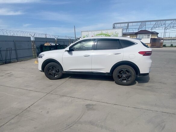 2021 Haval F7 I, белый, 2400000 рублей - вид 3