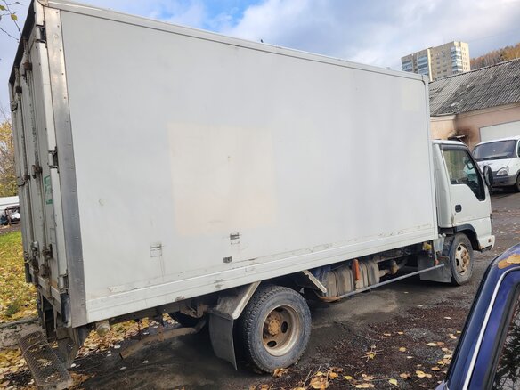2006 Isuzu Elf (N-series), белый, 1000000 рублей - вид 15