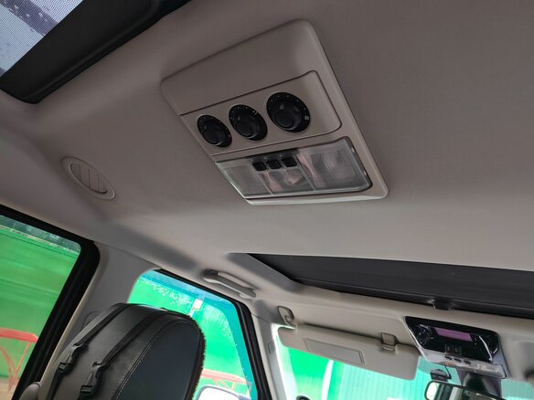 2010 Land Rover Discovery IV, чёрный, 2750000 рублей - вид 19