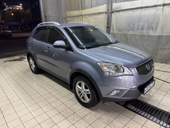 2011 SsangYong Actyon II, серый, 1000000 рублей - вид 2