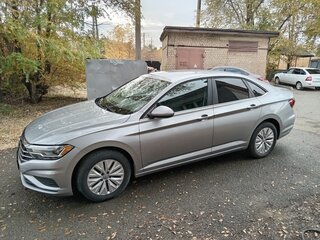 2019 Volkswagen Jetta 8-speed VII, серебристый, 1800000 рублей, вид 5