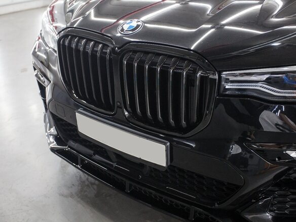 2021 BMW X7 M50d I (G07), чёрный, 13000000 рублей - вид 3