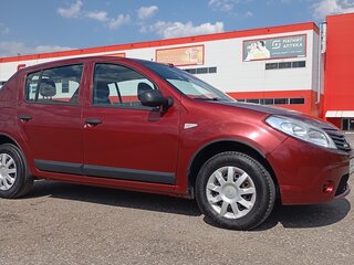 2011 Renault Sandero I, красный, 600000 рублей, вид 2