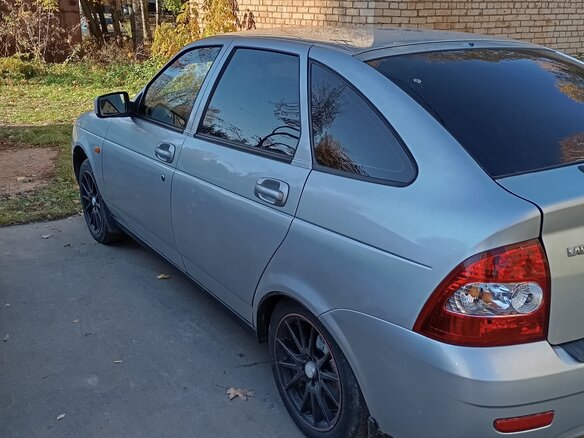2008 Lada (ВАЗ) Priora I, серебристый, 400000 рублей - вид 3