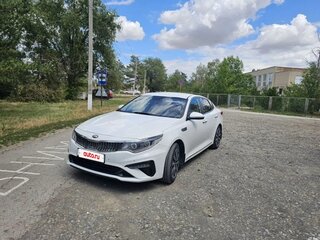 2018 Kia Optima IV Рестайлинг, белый, 1570000 рублей, вид 1