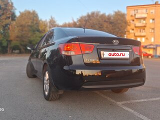 2011 Kia Cerato 6-speed II, чёрный, 800000 рублей, вид 4