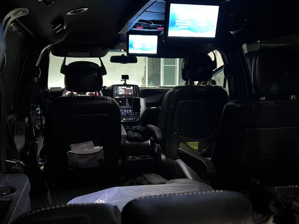 2015 Dodge Caravan Grand V, серый, 2100000 рублей - вид 13