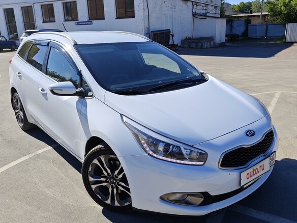 2013 Kia Ceed II, белый, 1330000 рублей - вид 1