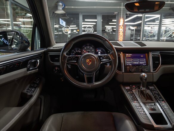2015 Porsche Macan S I, чёрный, 3000000 рублей - вид 18