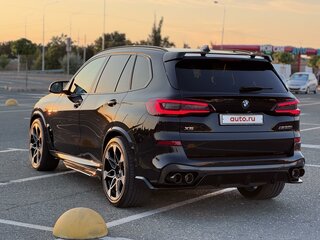 2020 BMW X5 M50i IV (G05/G18), чёрный, 10099999 рублей, вид 4