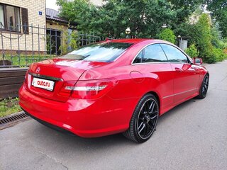 2011 Mercedes-Benz E-Класс 200 7G-Tronic IV (W212, S212, C207), красный, 1380000 рублей, вид 4