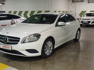 2015 Mercedes-Benz A-Класс 180 III (W176) Рестайлинг, белый, 1770000 рублей, вид 4