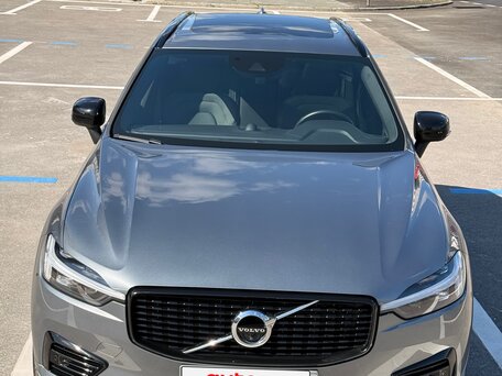 2020 Volvo XC60 Recharge II, серый, 4580000 рублей, вид 4