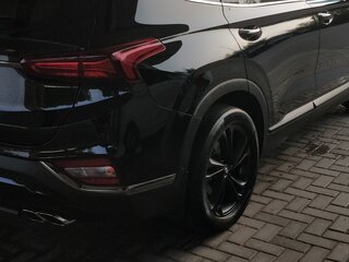 2018 Hyundai Santa Fe IV, чёрный, 2500000 рублей, вид 4
