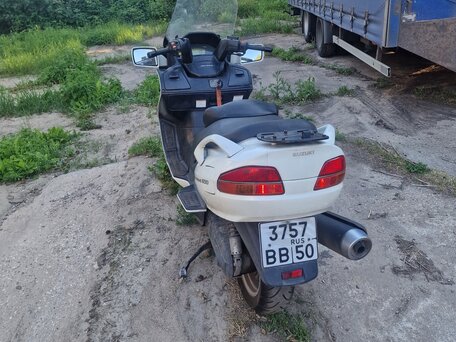 2004 Suzuki Burgman (SkyWave) 650, белый, 280000 рублей, вид 2