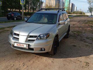 2003 Mitsubishi Outlander I, серебристый, 550000 рублей, вид 1