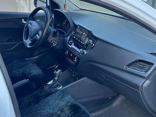 2020 Hyundai Solaris II, белый, 1620000 рублей, вид 4