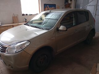 2011 Renault Sandero I, бежевый, 500000 рублей, вид 2