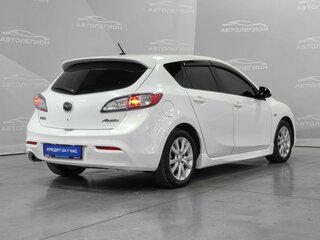 2011 Mazda Axela II Рестайлинг, белый, 975000 рублей, вид 5