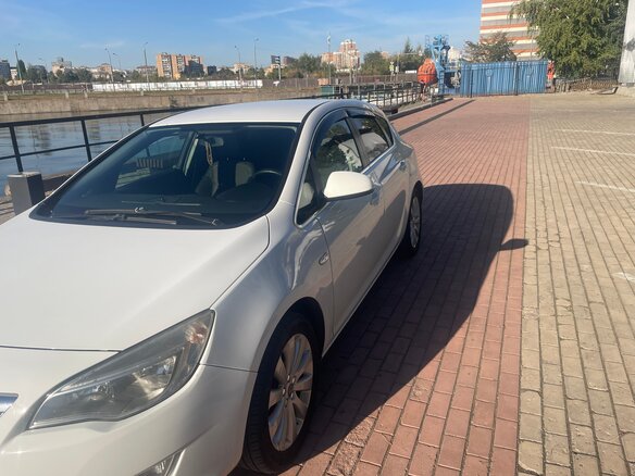 2012 Opel Astra J, белый, 650000 рублей - вид 9