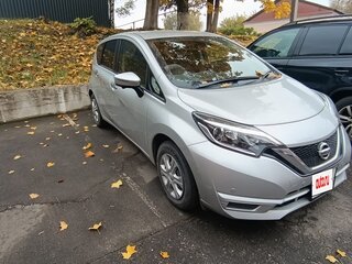 2020 Nissan Note II Рестайлинг, серый, 1150000 рублей, вид 3