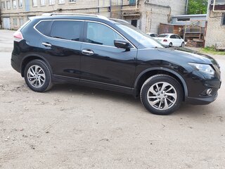 2015 Nissan X-Trail III, чёрный, 1700000 рублей, вид 4