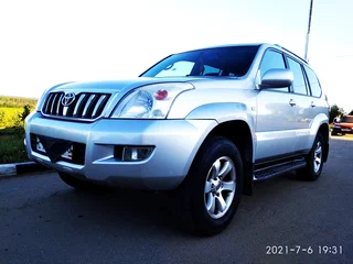 2007 Toyota Land Cruiser Prado 5-speed 120 Series Рестайлинг, серебристый, 1700000 рублей, вид 5
