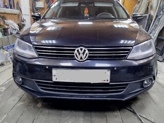 2011 Volkswagen Jetta VI, чёрный, 900000 рублей, вид 2