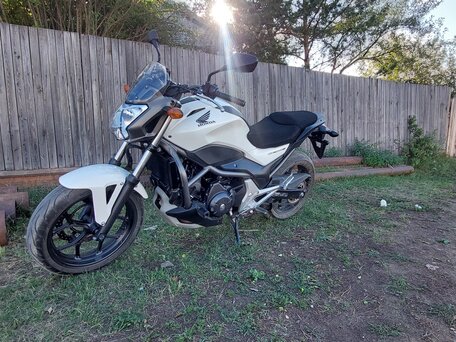 2012 Honda NC 700S, белый, 450000 рублей, вид 4