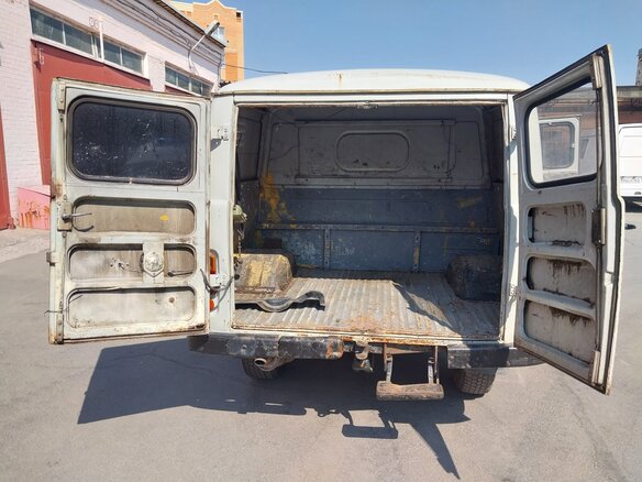 2010 УАЗ 3909, белый, 400000 рублей - вид 12