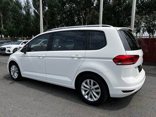 2021 Volkswagen Touran L II, белый, 1570000 рублей, вид 4