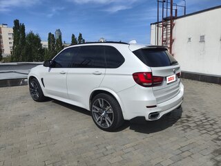 2014 BMW X5 40d III (F15), белый, 3200000 рублей, вид 5