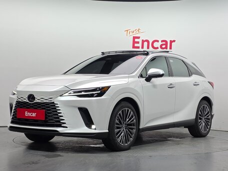 Lexus RX V