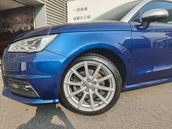 2018 Audi A1 I (8X) Рестайлинг, синий, 960010 рублей - вид 6
