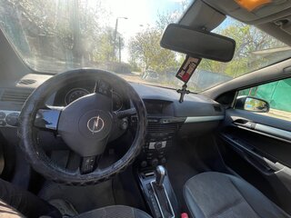 2008 Opel Astra GTC H Рестайлинг, серебристый, 550000 рублей, вид 5