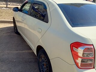 2013 Chevrolet Cobalt II, бежевый, 550000 рублей, вид 4
