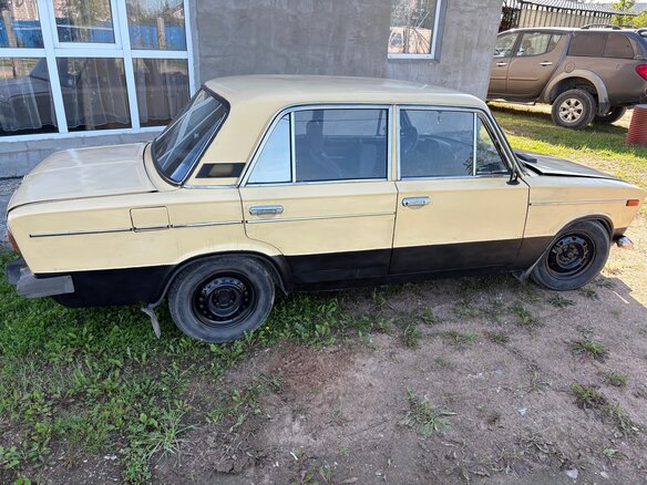 1986 Lada (ВАЗ) 2106 5-speed, жёлтый, 90000 рублей - вид 3