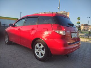 2004 Toyota Matrix I (E130), красный, 605000 рублей, вид 4