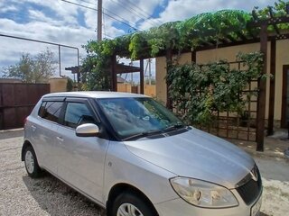 2012 Skoda Fabia II Рестайлинг, серебристый, 560000 рублей, вид 1