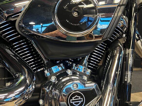 2025 Harley-Davidson Fat Boy, чёрный, 3950000 рублей - вид 7