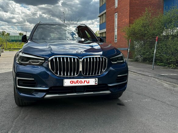 2021 BMW X5 40i IV (G05/G18), синий, 8450000 рублей - вид 1