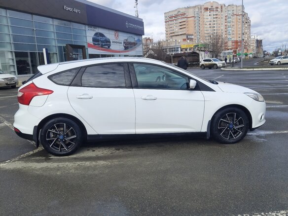 2014 Ford Focus III, белый, 700000 рублей - вид 5