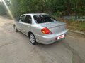 2005 Kia Spectra I Рестайлинг 2, серебристый, 200000 рублей - вид 2
