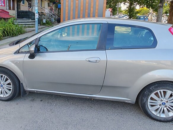 2007 Fiat Punto III Grande Punto, серый, 400000 рублей - вид 2