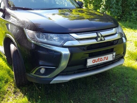2017 Mitsubishi Outlander III Рестайлинг 2, чёрный, 2200000 рублей