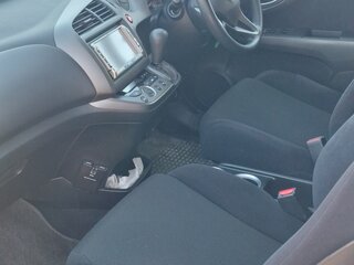 2008 Honda Stream II, белый, 1380000 рублей, вид 4