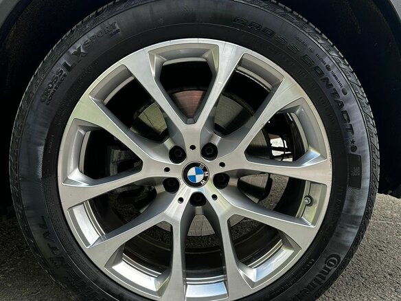 2021 BMW X5 40i IV (G05/G18), синий, 8450000 рублей - вид 6