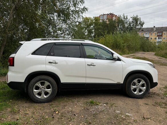 2018 Kia Sorento II Рестайлинг, белый, 2450000 рублей - вид 9