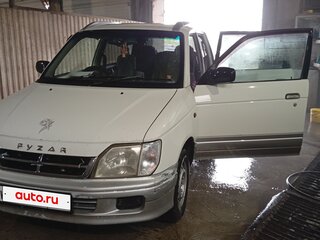 1999 Daihatsu Pyzar I Рестайлинг, белый, 265000 рублей, вид 1